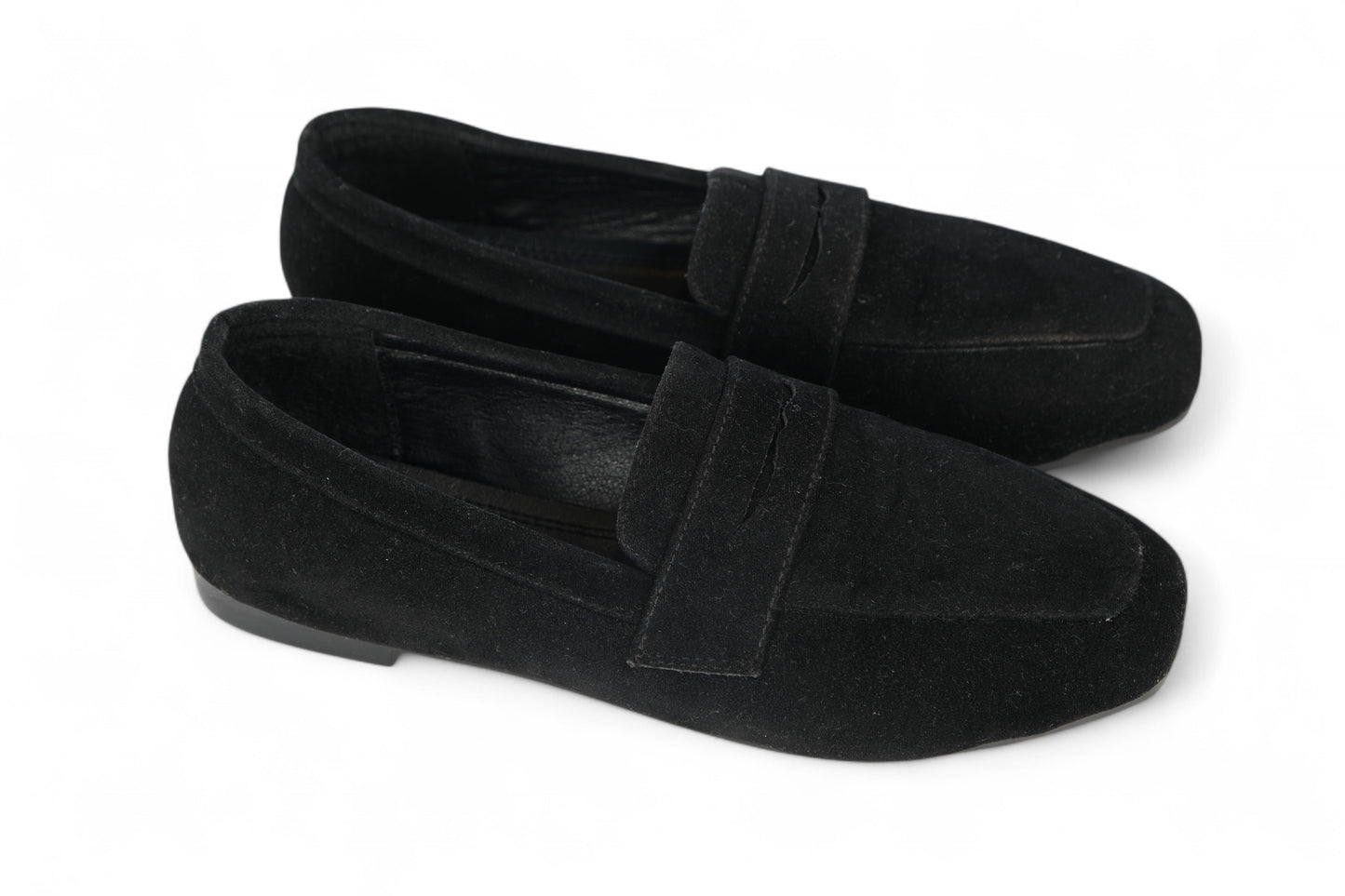 Zane Suede Loafers in Black