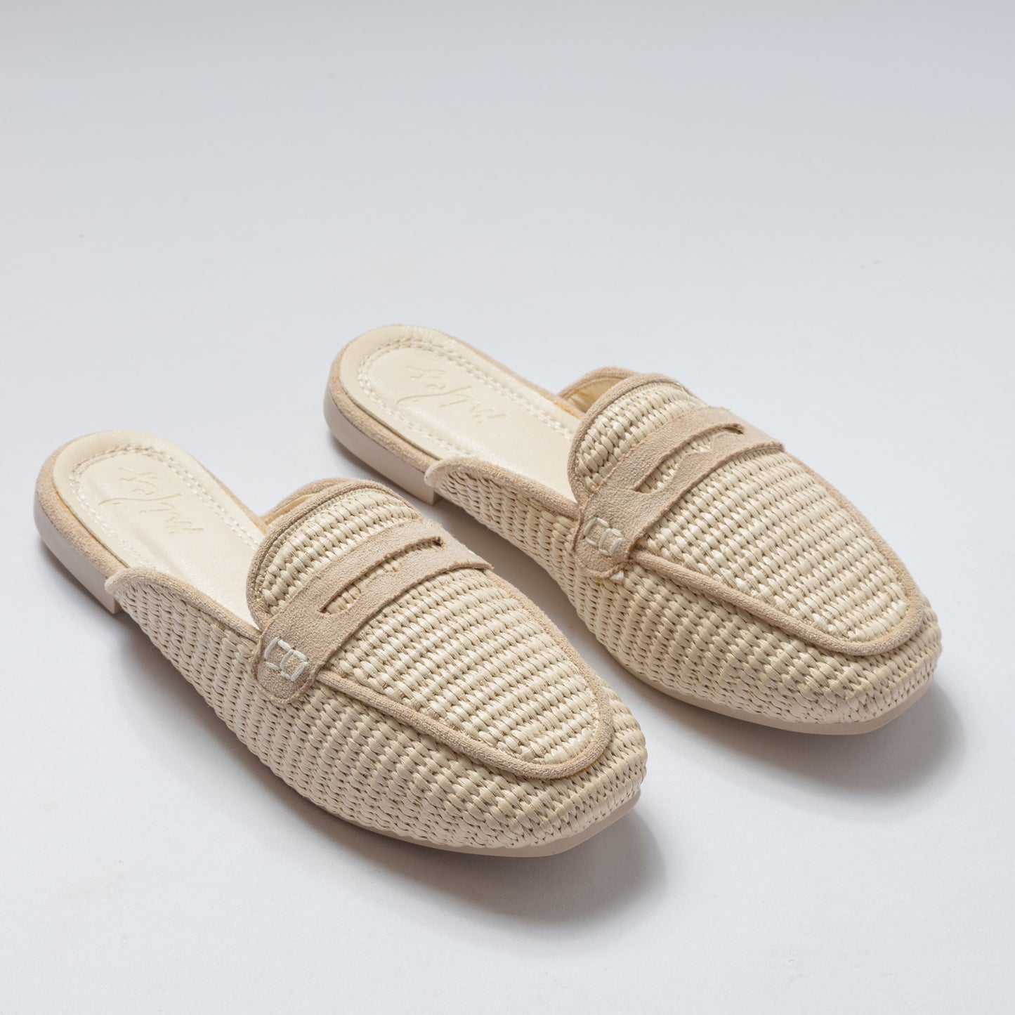 Eddie Mules in Beige