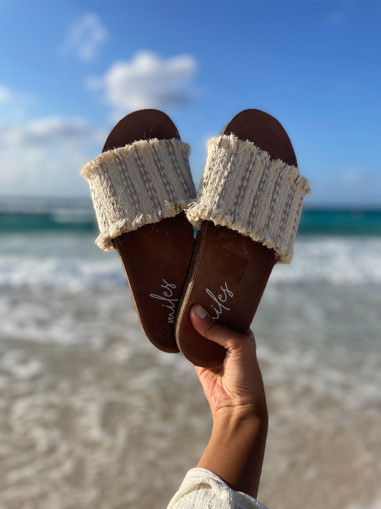 Twisted tassel White